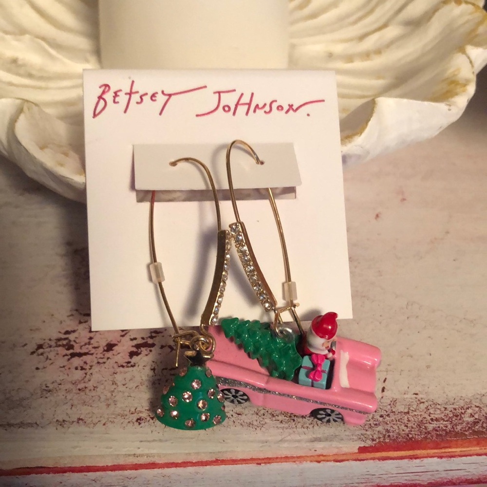 NWT Betsey Johnson Pink Santa Car Earrings Mix-Matched Rhinestones & Faux Pearl